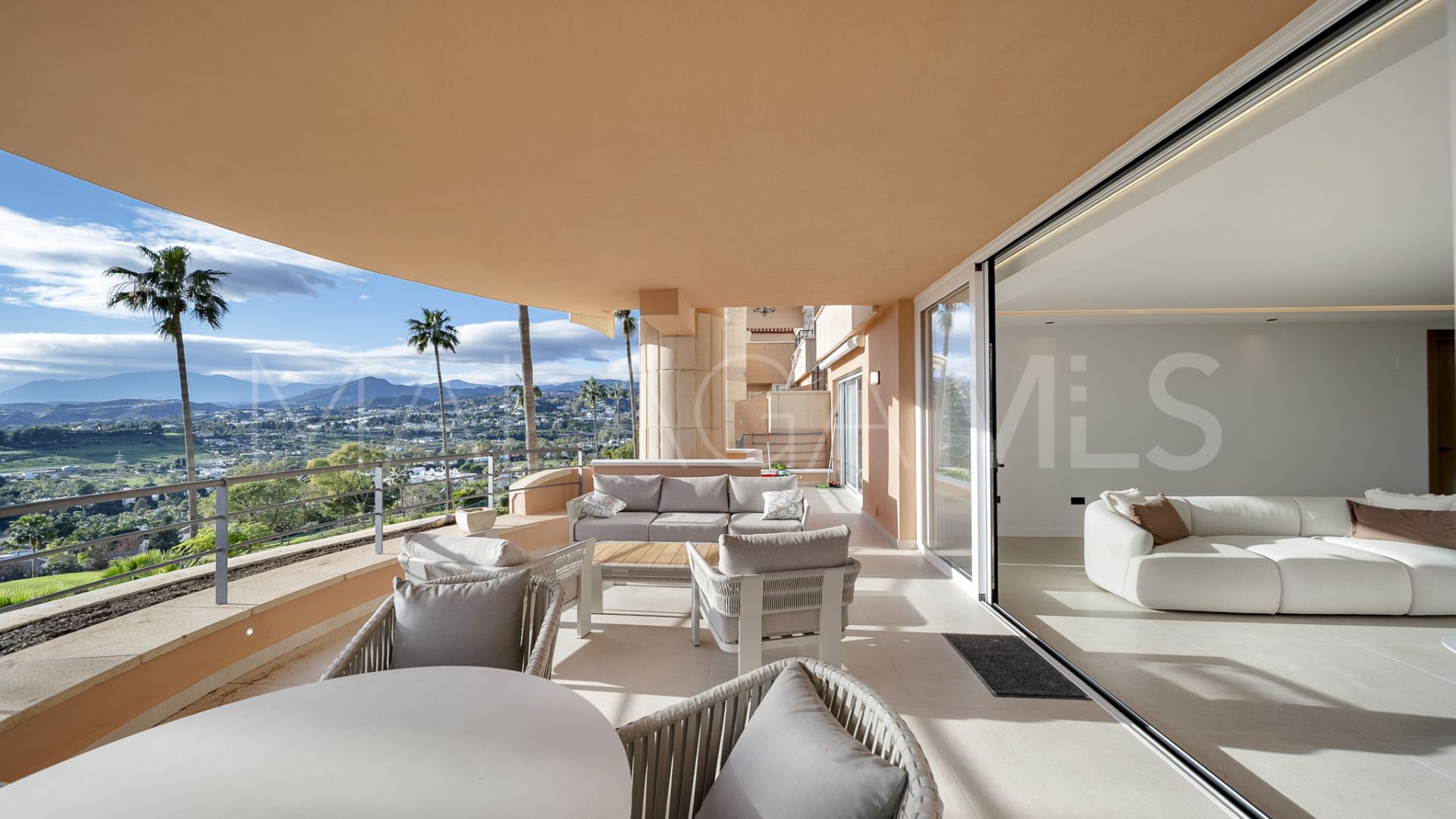 Lägenhet for sale in Magna Marbella