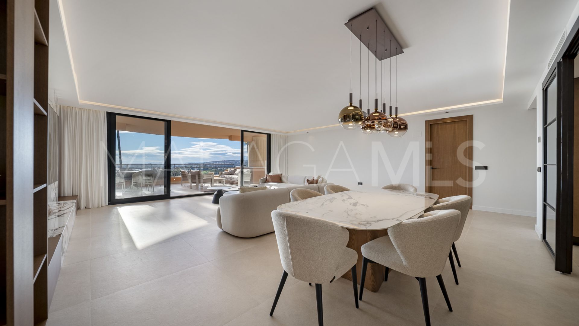 Lägenhet for sale in Magna Marbella