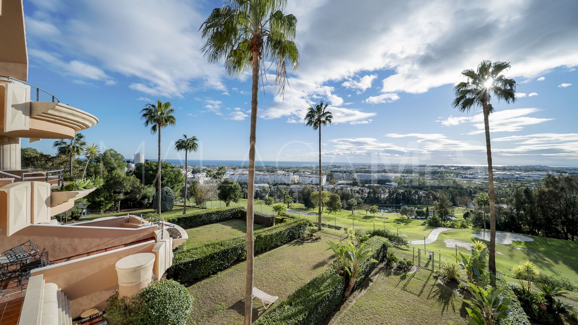 Lägenhet for sale in Magna Marbella