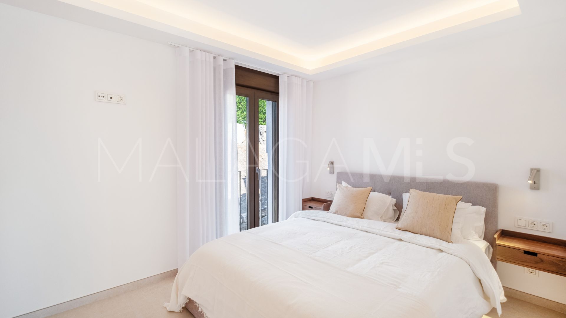 Hus i byn for sale in El Paraiso