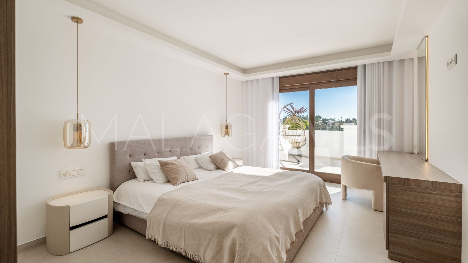 Hus i byn for sale in El Paraiso