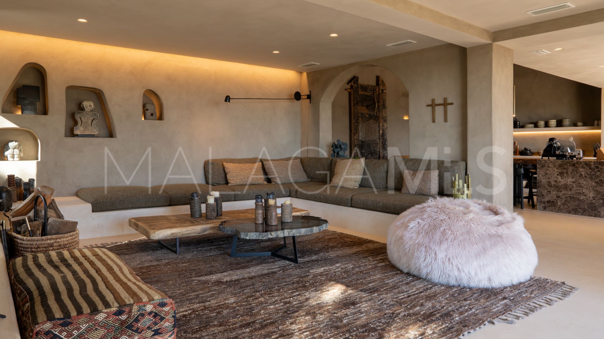 Villa for sale in Selwo