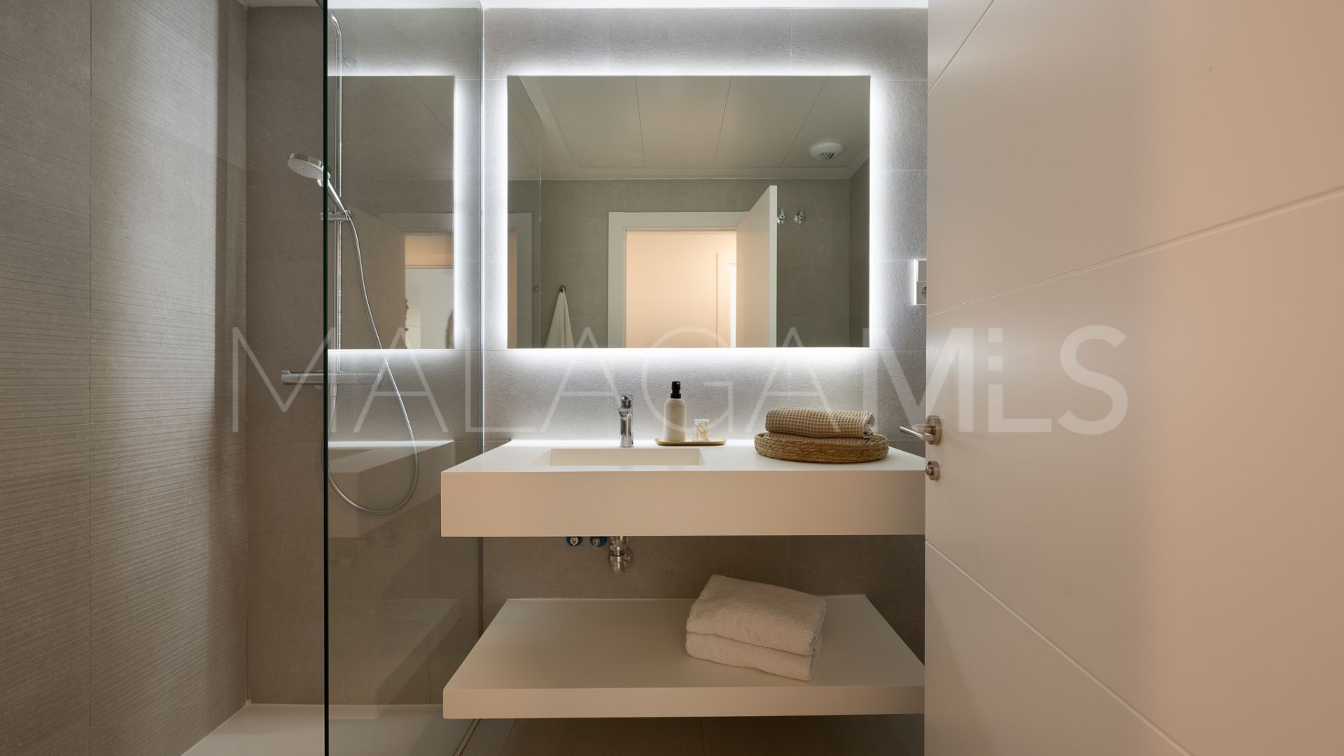 Calanova Golf ground floor apartment for sale