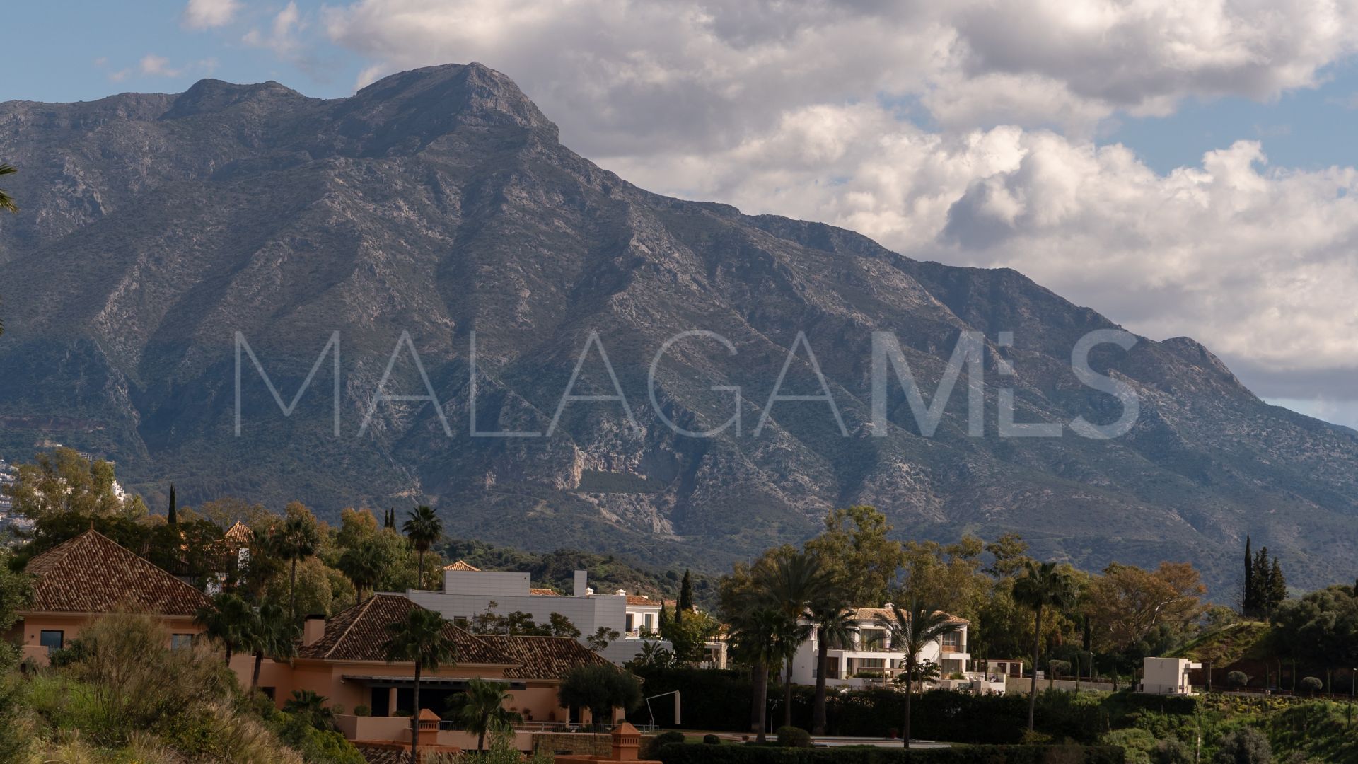 Town house for sale in Monte Halcones
