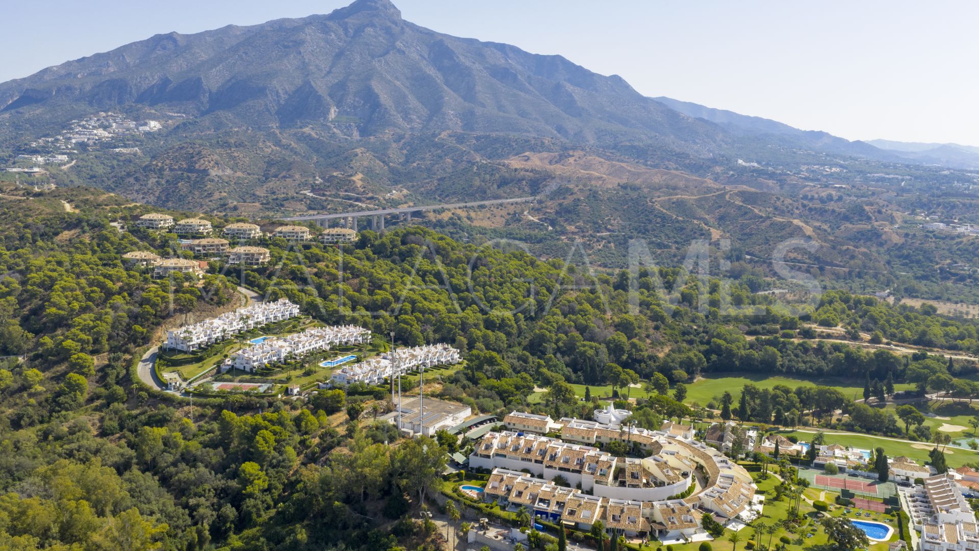 Aloha town house for sale