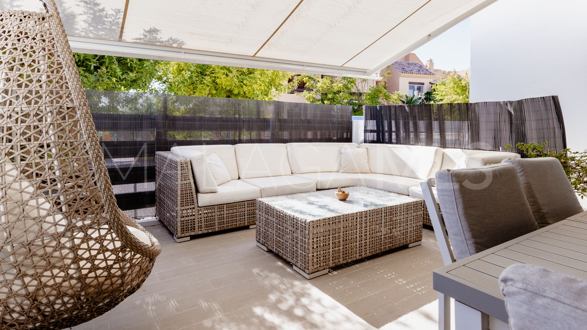 For sale town house with 4 bedrooms in Estepona East