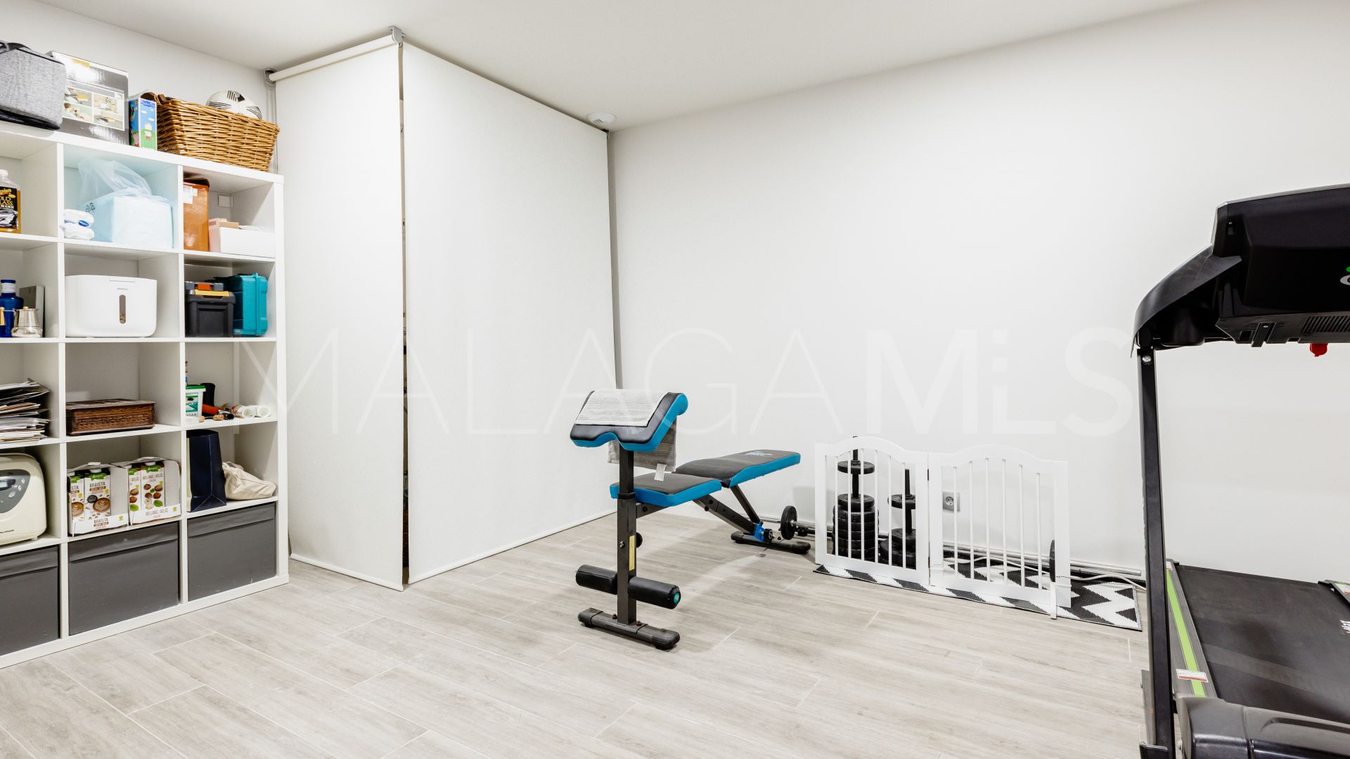 For sale town house with 4 bedrooms in Estepona East