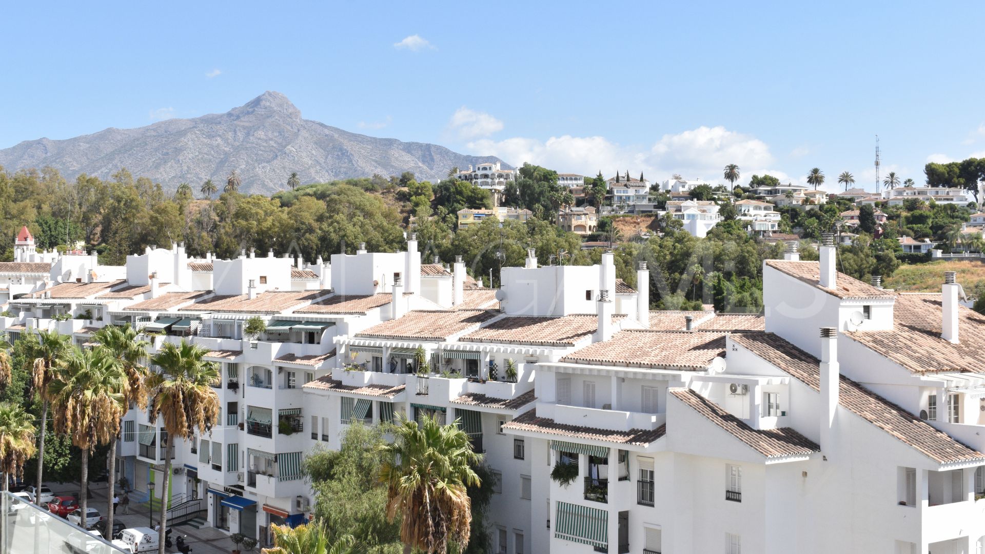 Wohnung for sale in Nueva Andalucia