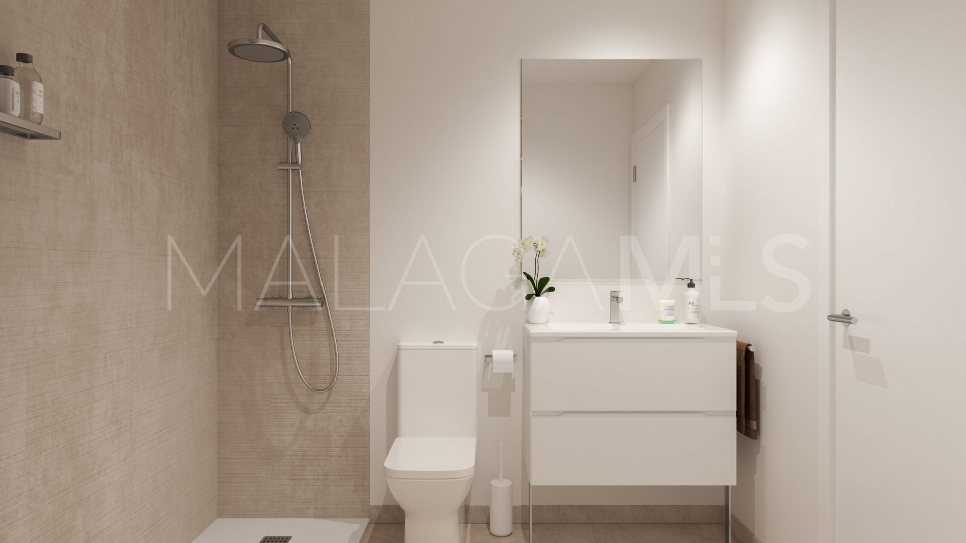 Apartment for sale in Marbella East with 3 bedrooms