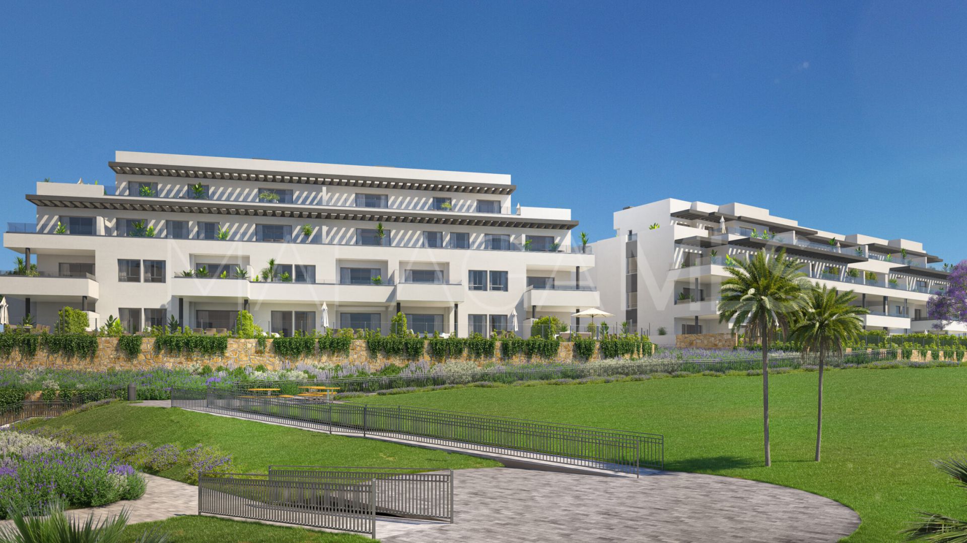 Apartment for sale in Marbella East with 3 bedrooms