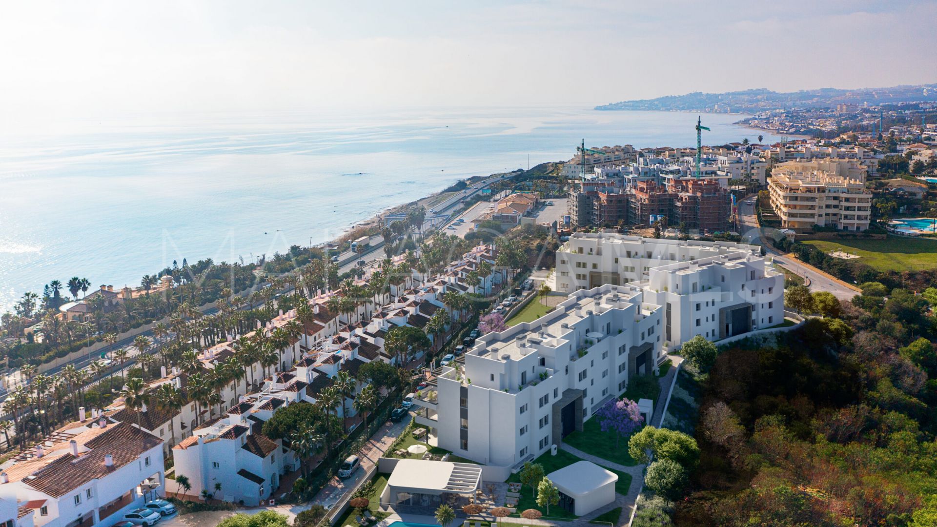 Apartment for sale in Marbella East with 3 bedrooms