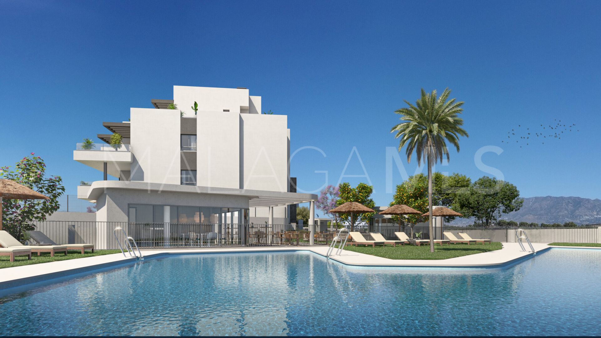 Apartment for sale in Marbella East with 3 bedrooms