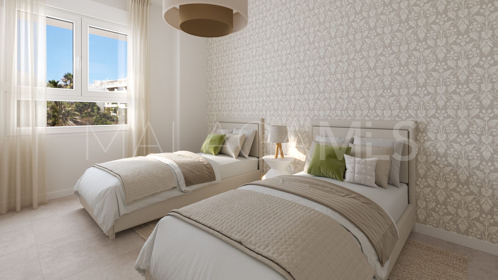 Apartment for sale in Marbella East with 3 bedrooms