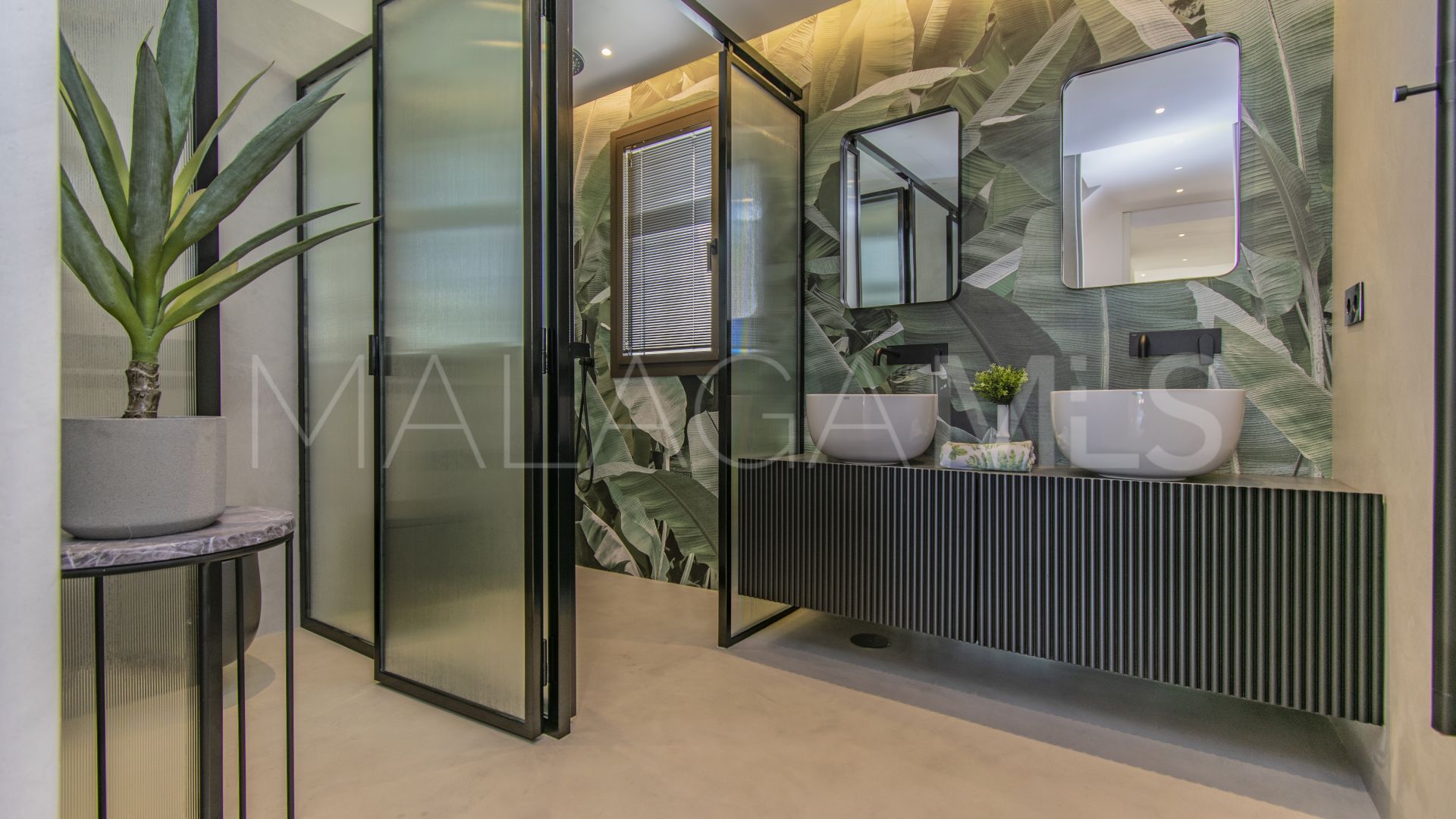 Radhus for sale in Marbella Golden Mile