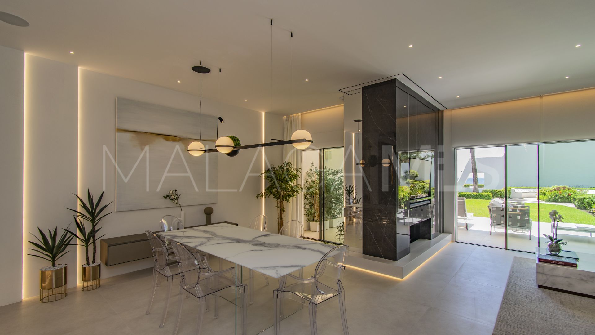 Radhus for sale in Marbella Golden Mile