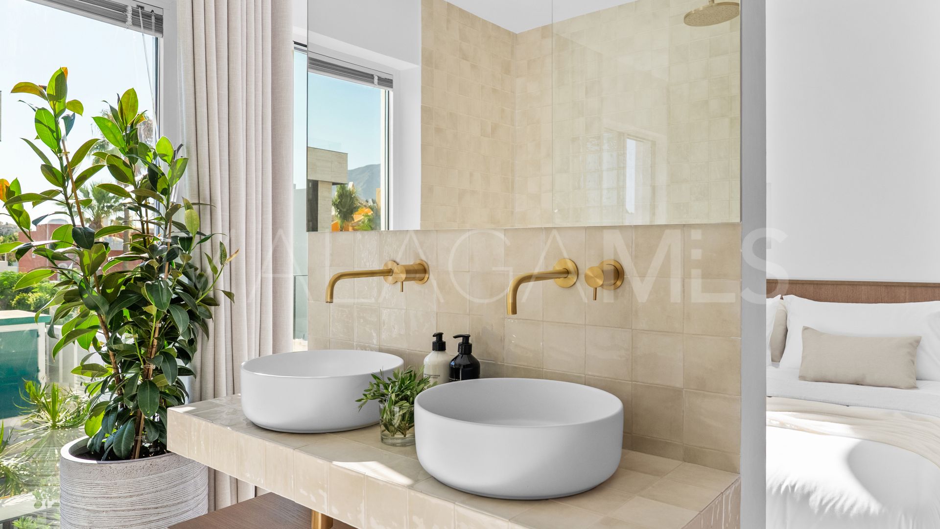 Radhus for sale in Nueva Andalucia