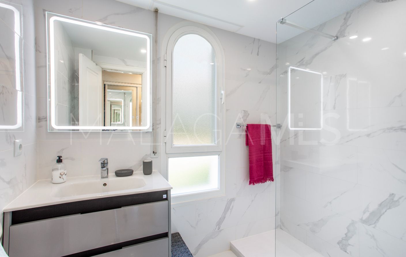 Wohnung for sale in Nueva Andalucia
