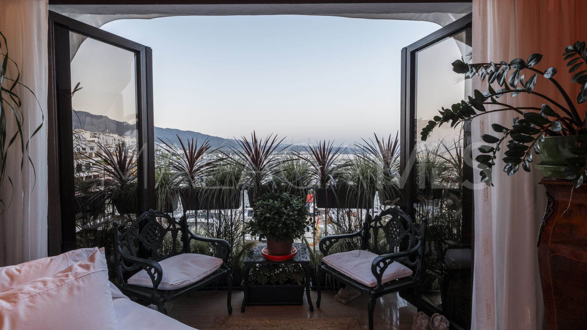 Duplex-wohnung for sale in Marbella - Puerto Banus