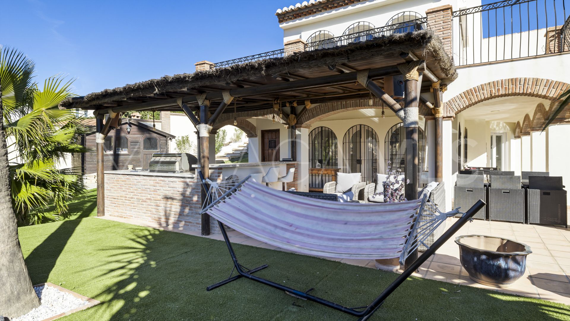 Hus i byn for sale in Estepona