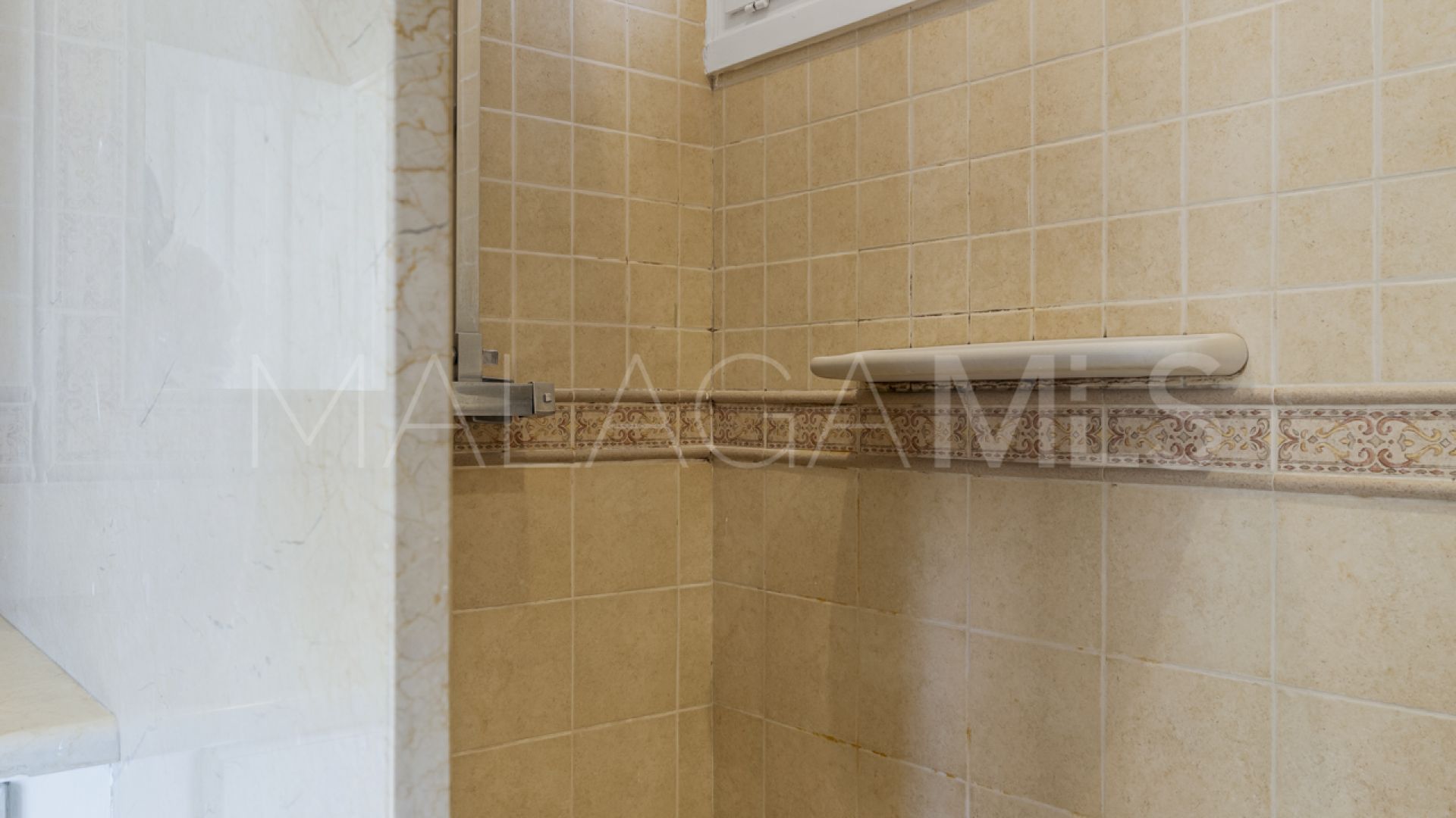 Hus i byn for sale in Estepona