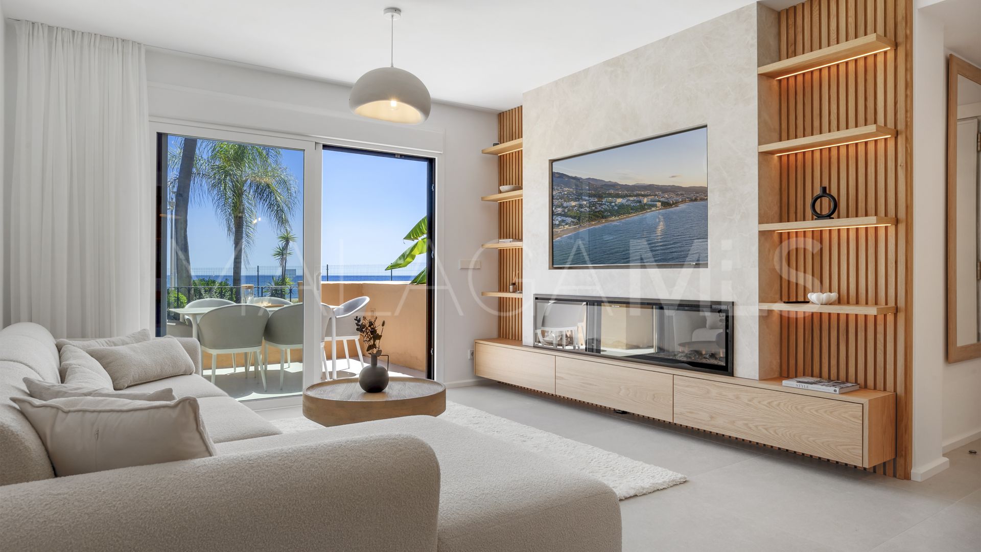 Se vende apartamento planta baja de 3 bedrooms in Estepona