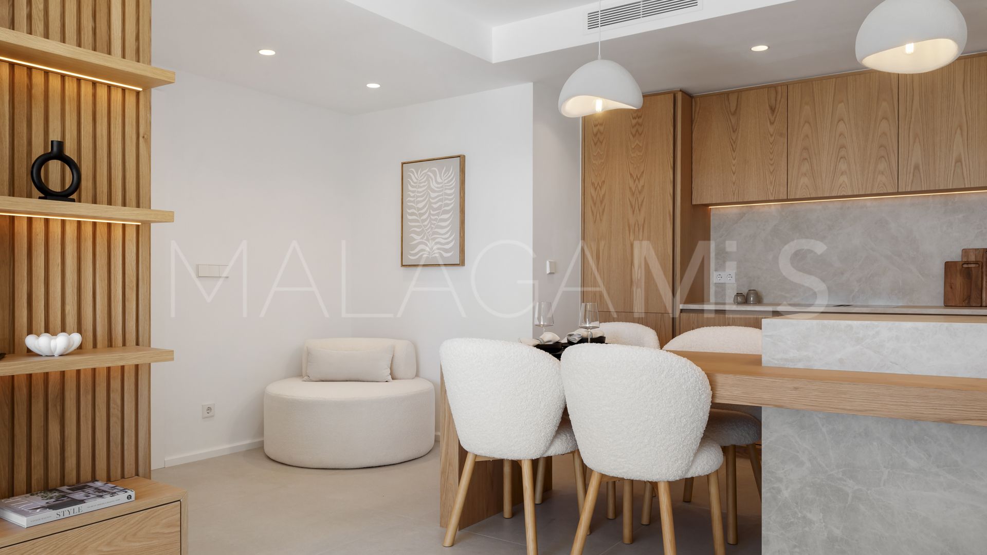 Se vende apartamento planta baja de 3 bedrooms in Estepona