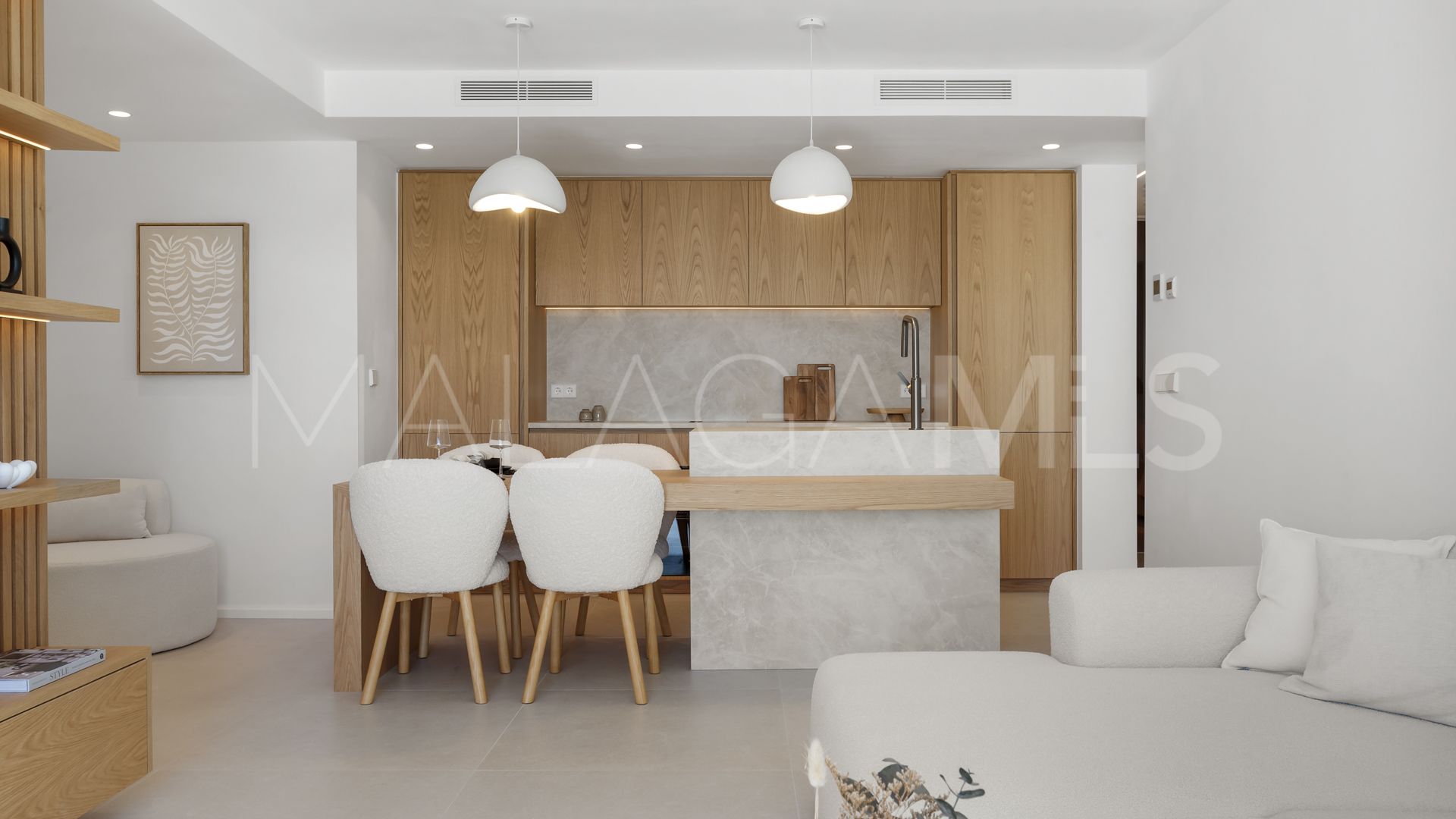 Se vende apartamento planta baja de 3 bedrooms in Estepona