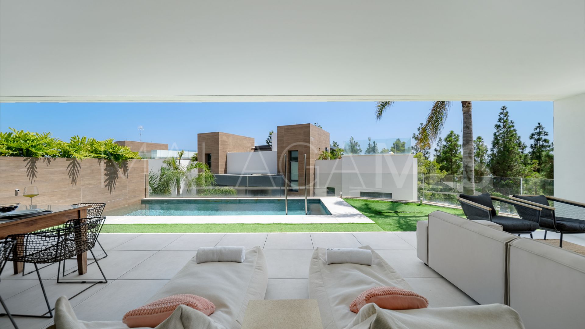 Duplex for sale in Cabopino de 3 bedrooms