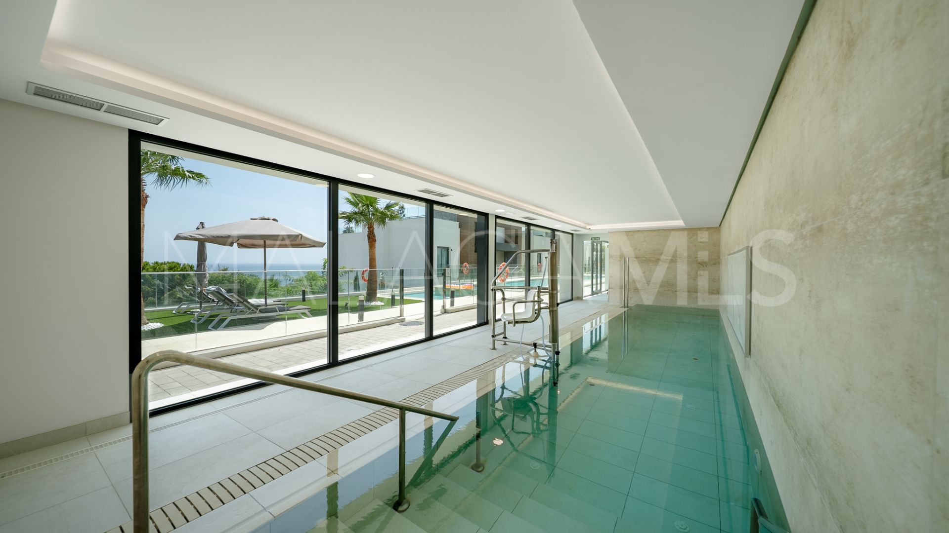 Duplex for sale in Cabopino de 3 bedrooms