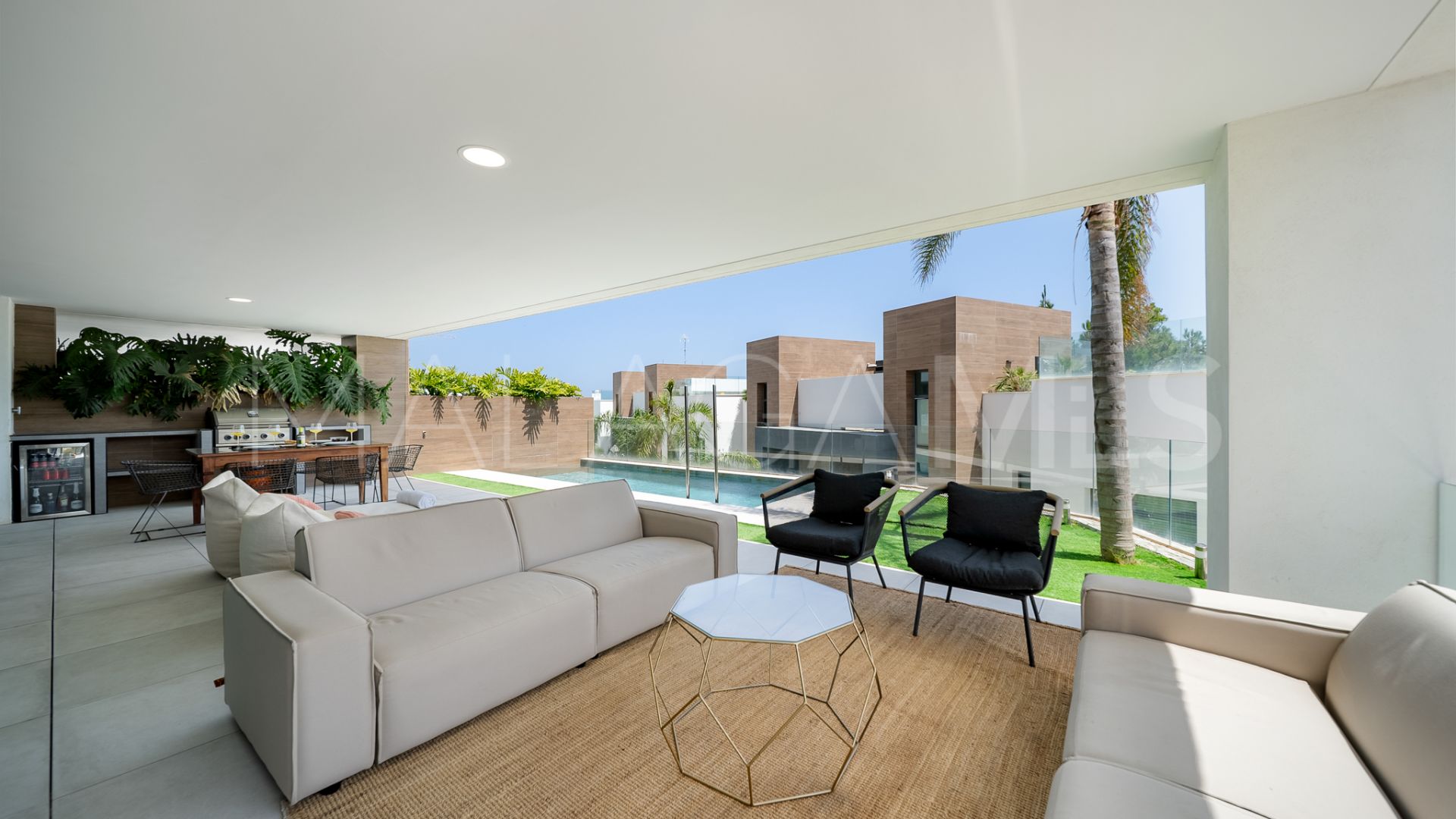 Duplex for sale in Cabopino de 3 bedrooms