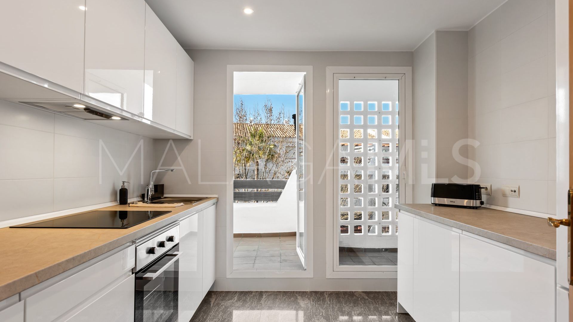 Lägenhet for sale in Estepona