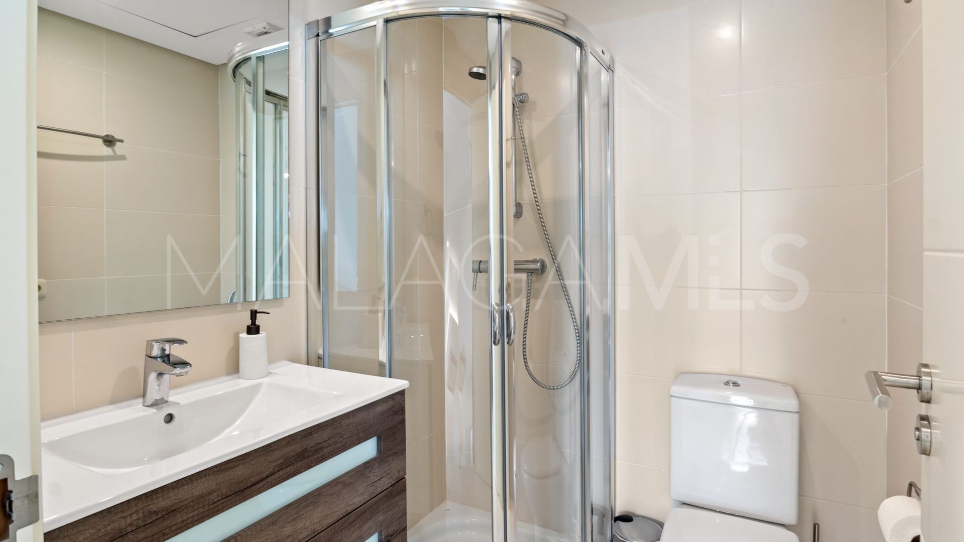 Lägenhet for sale in Estepona