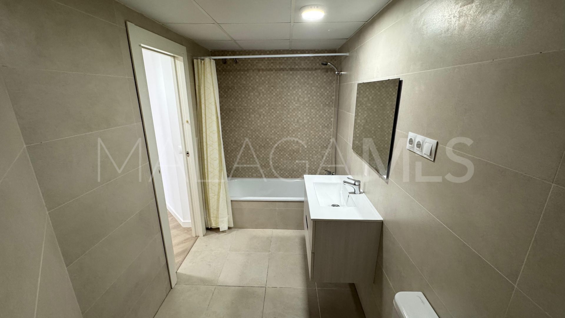 Buy apartamento in Nueva Andalucia