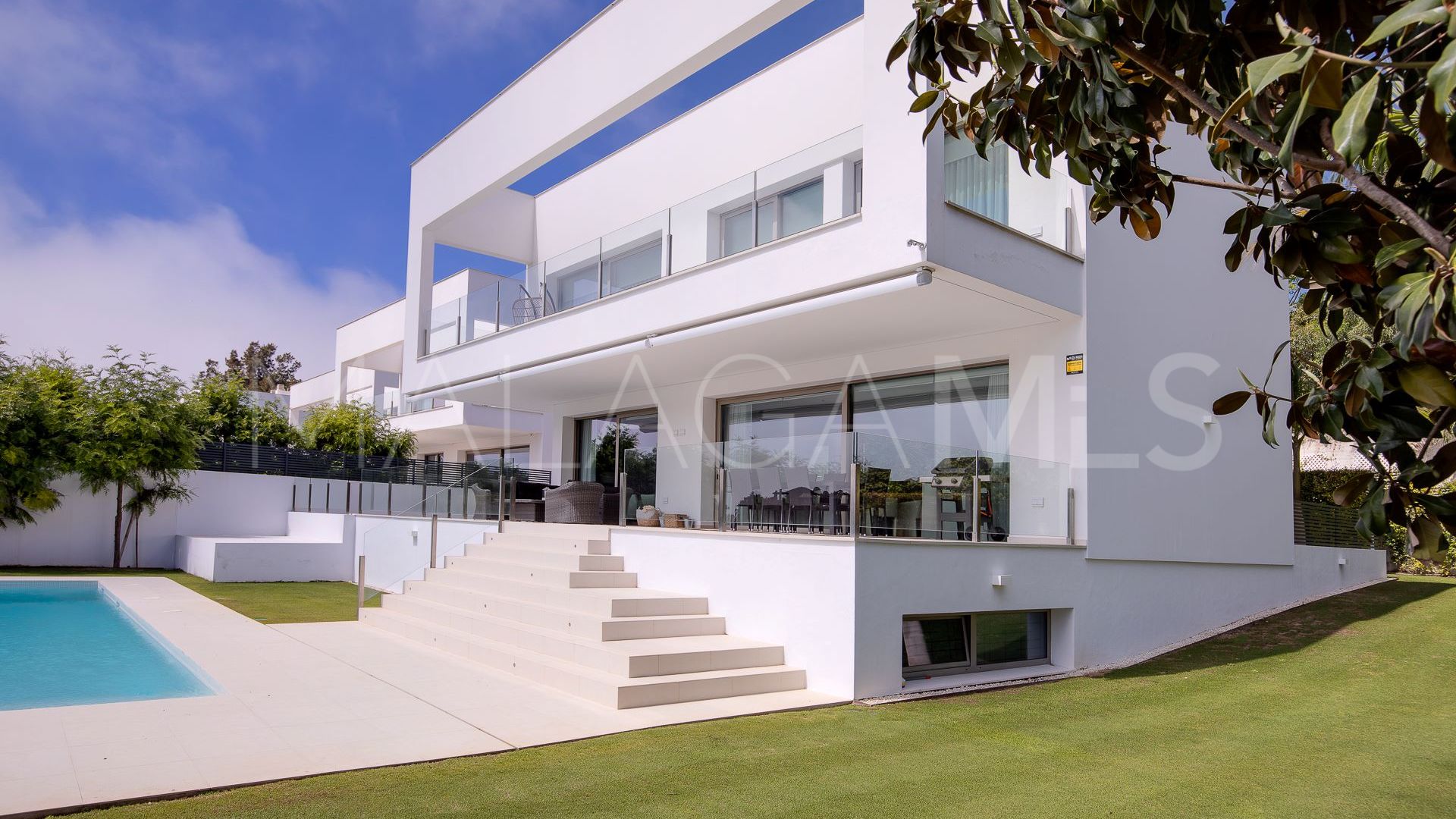 Villa for sale in San Pedro de Alcantara