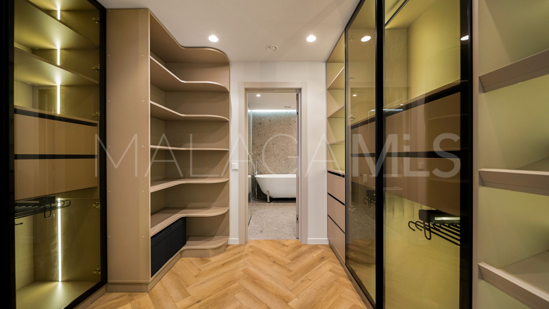 Apartamento planta baja de 3 bedrooms a la venta in Magna Marbella