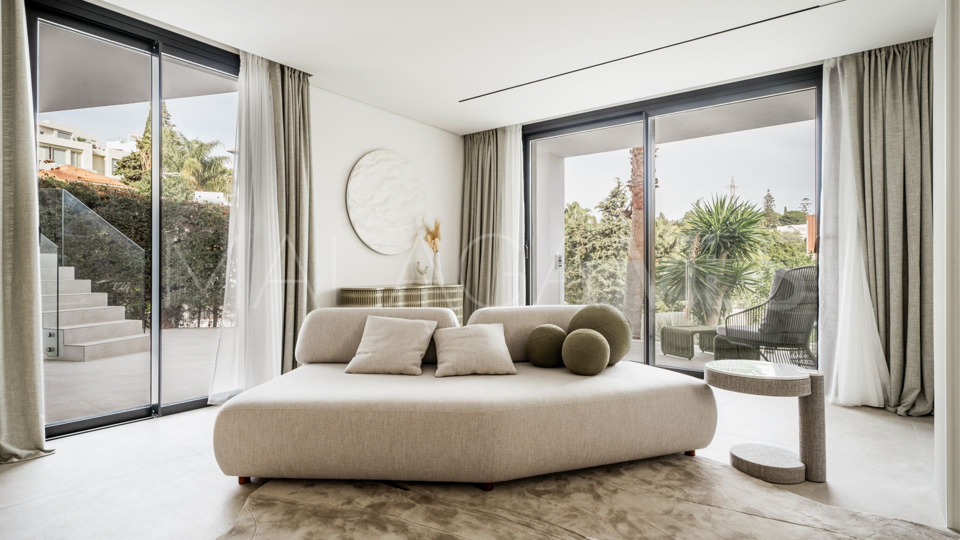 Villa for sale in Marbella - Puerto Banus