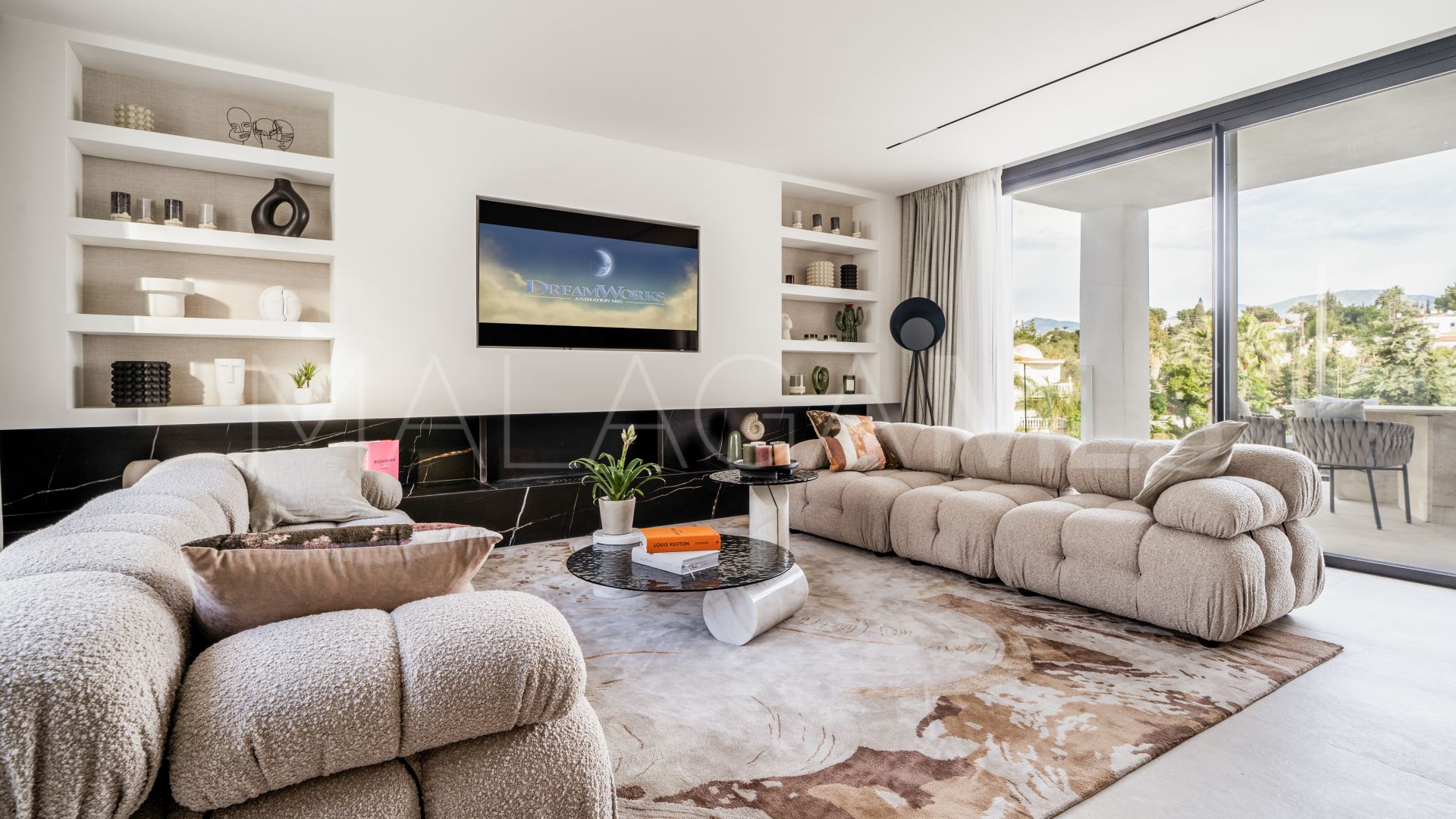 Villa for sale in Marbella - Puerto Banus