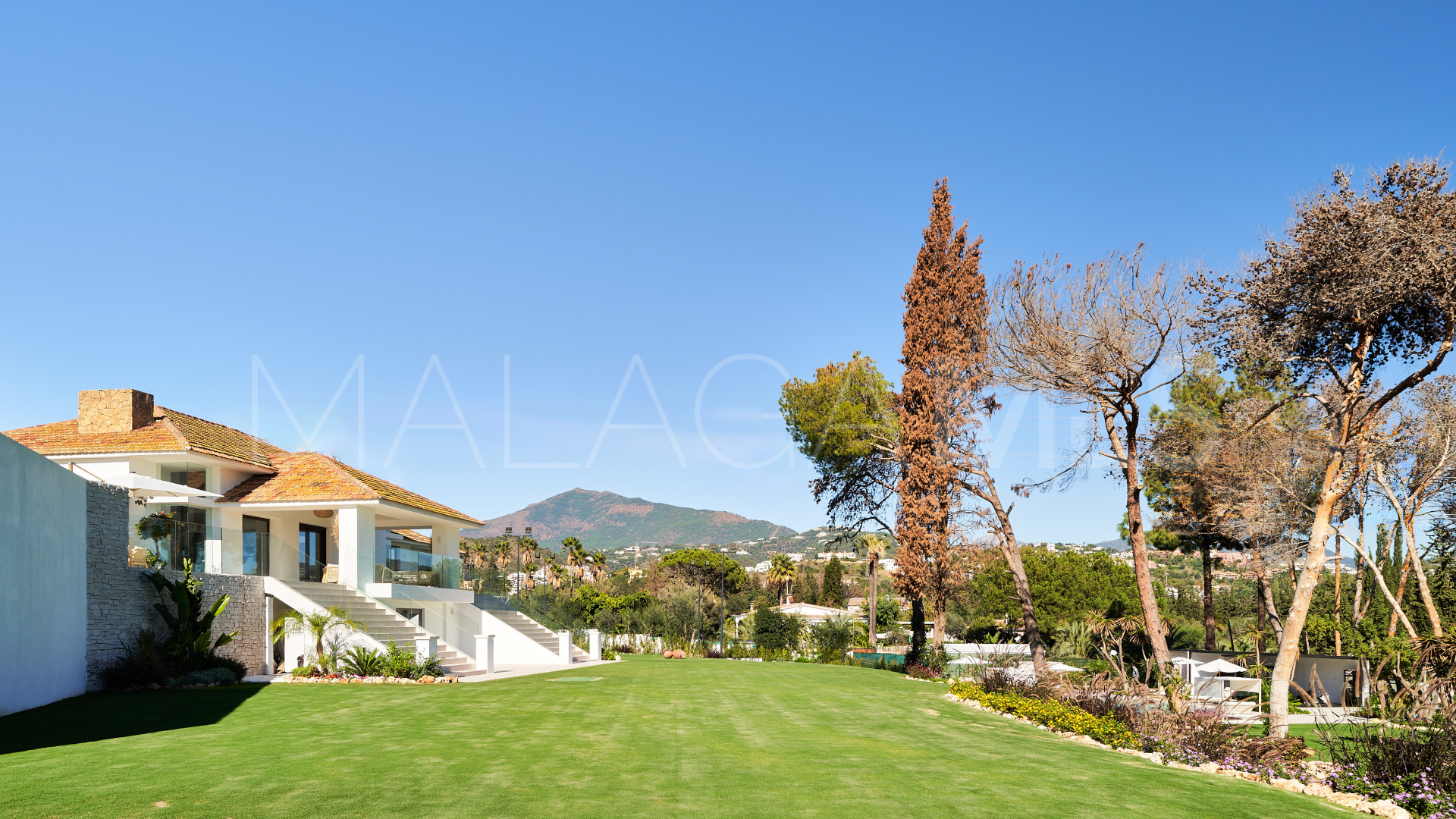 Villa for sale in San Pedro de Alcantara