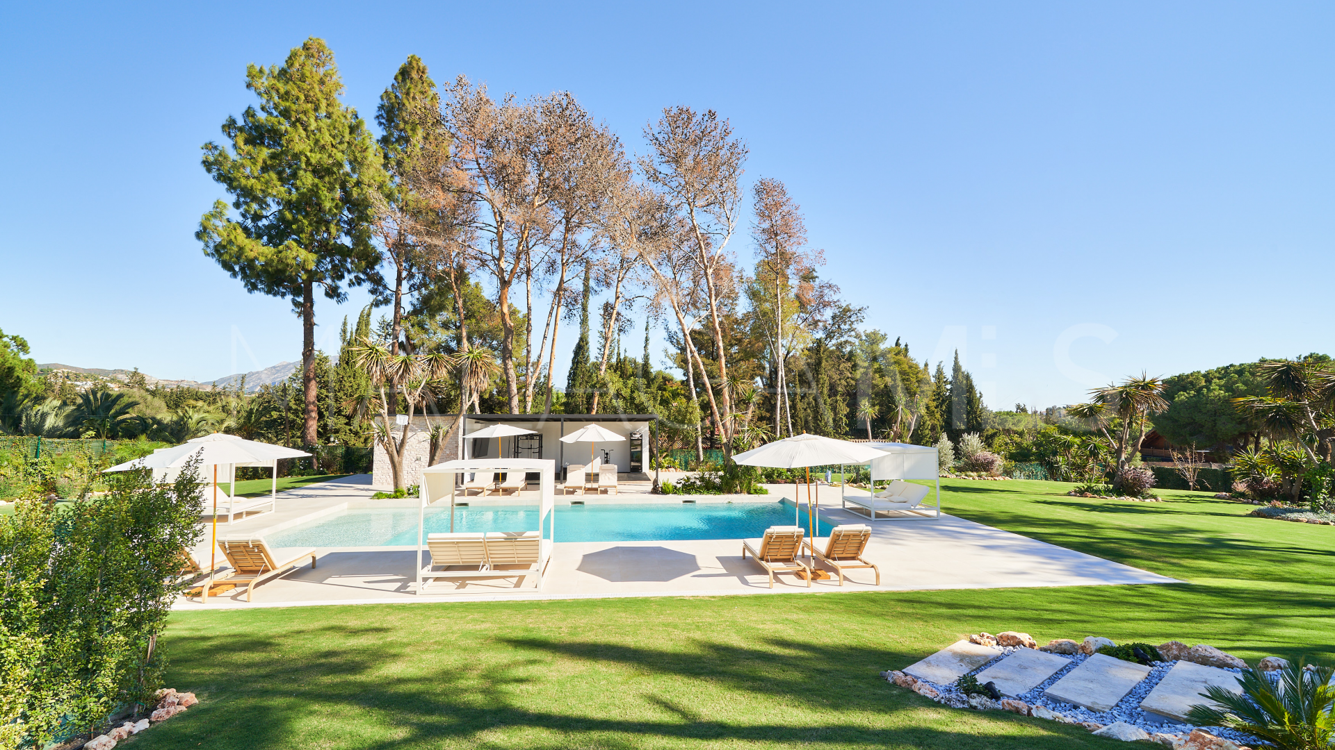 Villa for sale in San Pedro de Alcantara