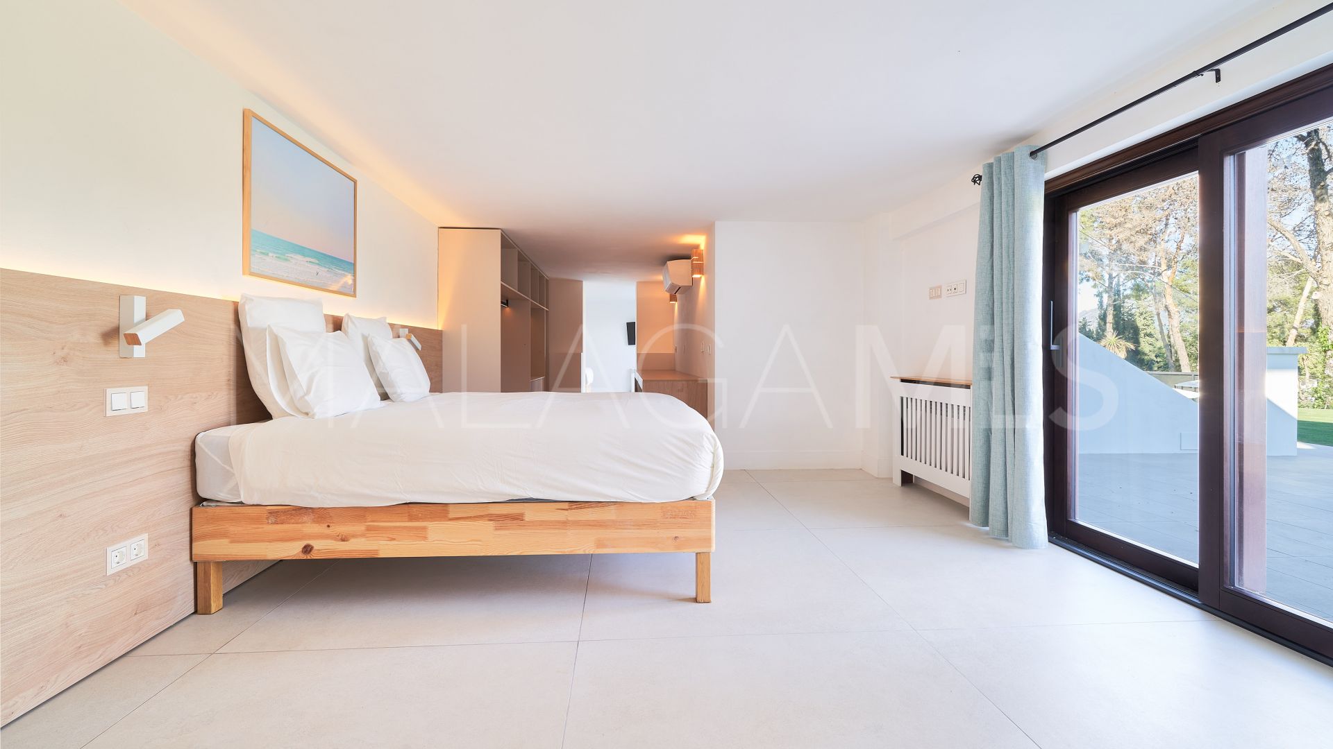 Villa for sale in San Pedro de Alcantara