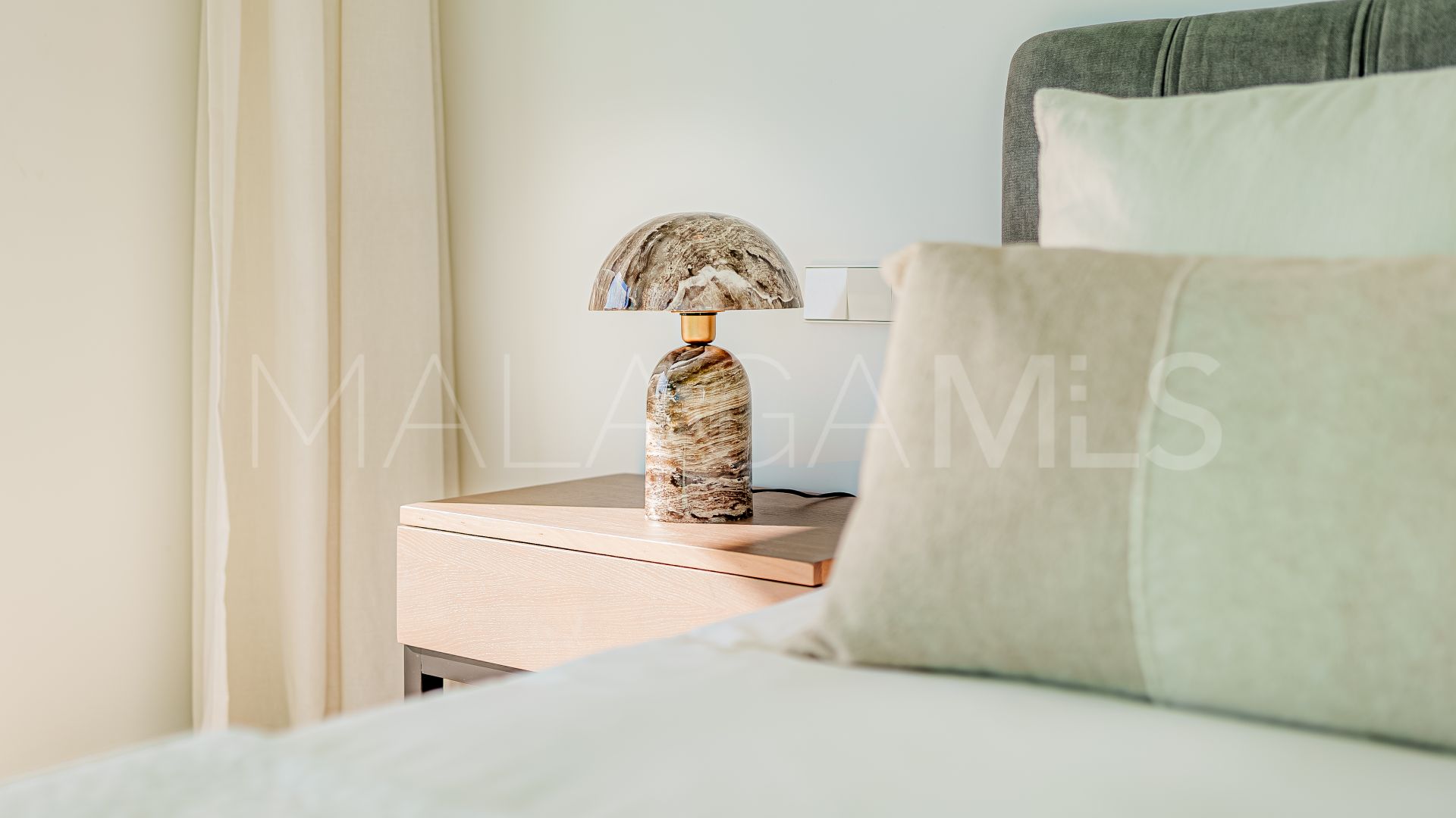 Villa for sale in Estepona