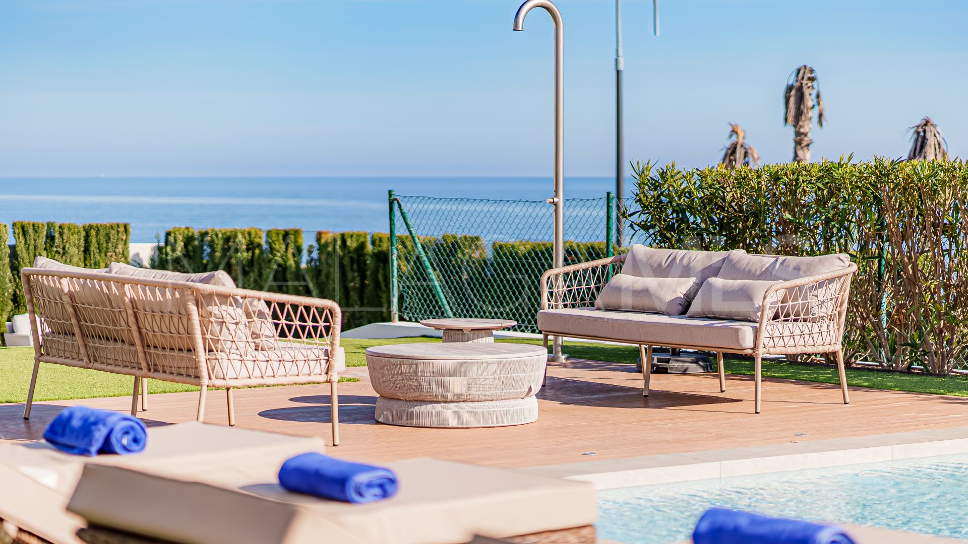 Villa for sale in Estepona