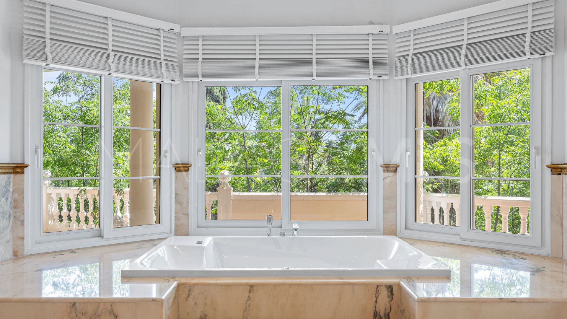 Marbella Golden Mile villa for sale