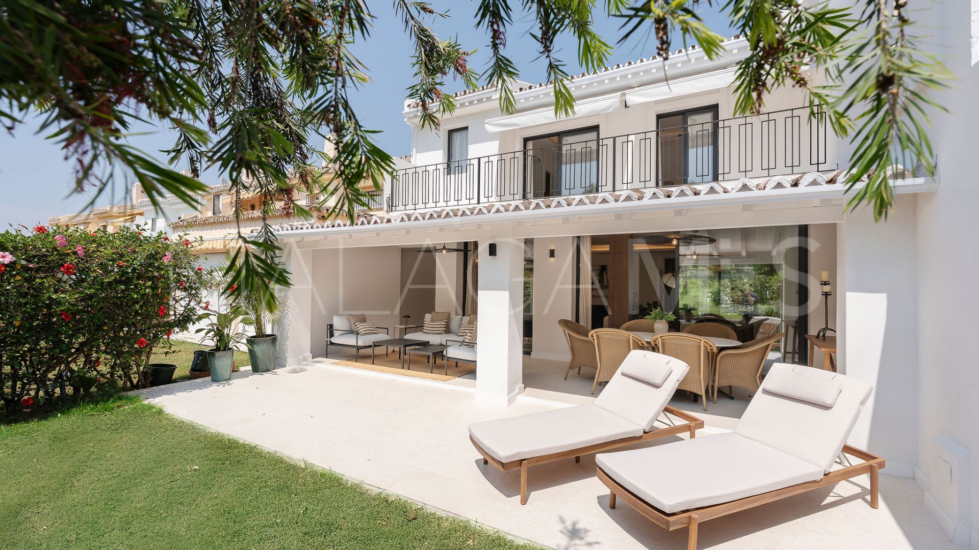 Maison de ville for sale in Nueva Andalucia