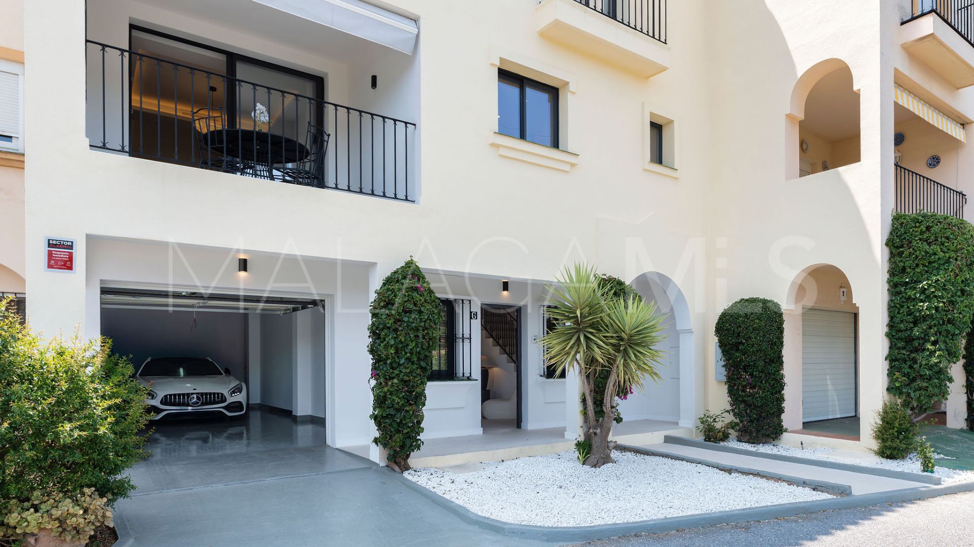 Maison de ville for sale in Nueva Andalucia
