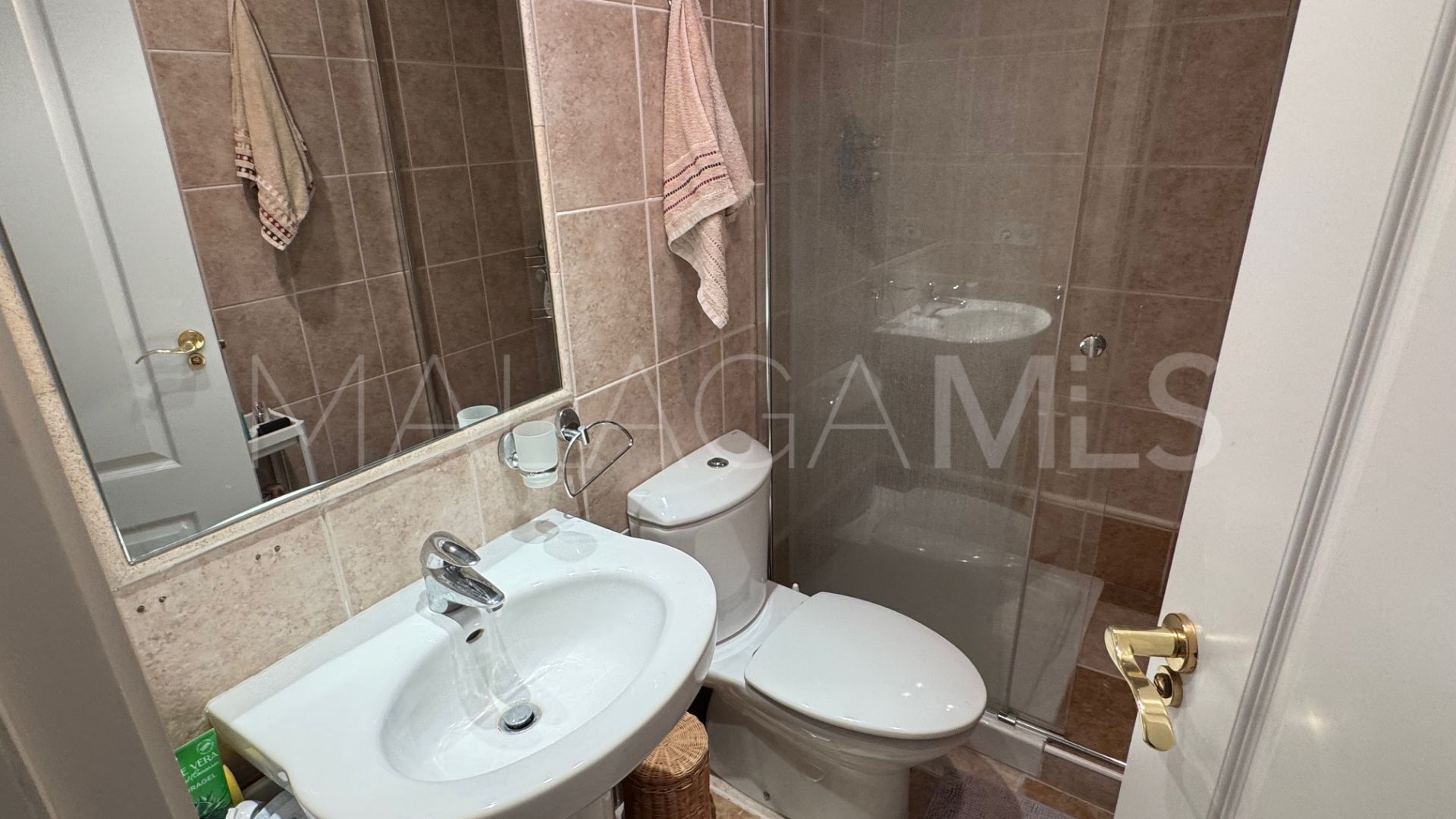 Buy apartamento with 4 bedrooms in New Golden Mile