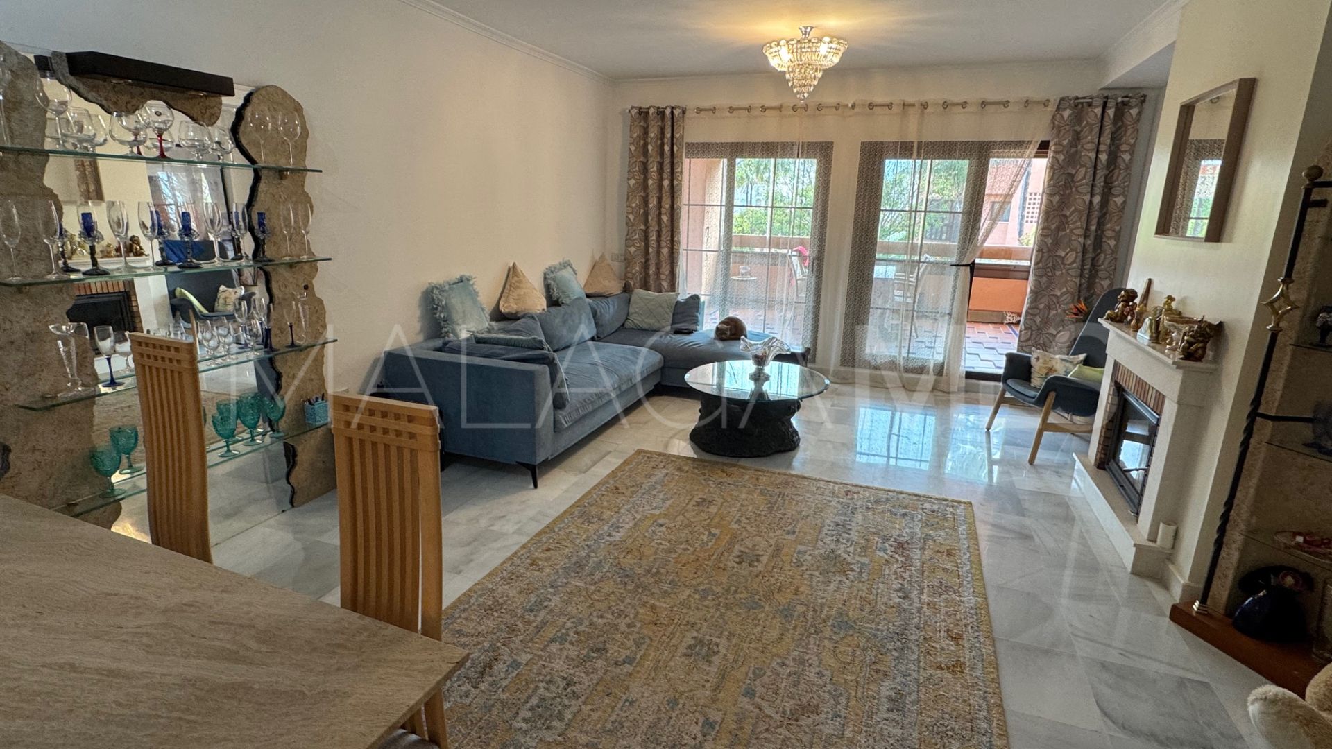 Buy apartamento with 4 bedrooms in New Golden Mile