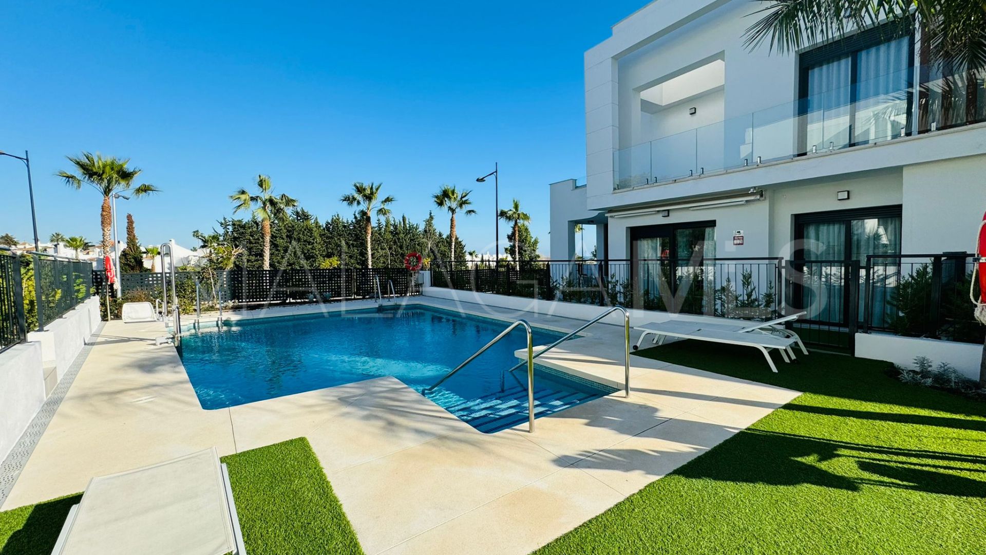 Reihenhaus for sale in Bel Air