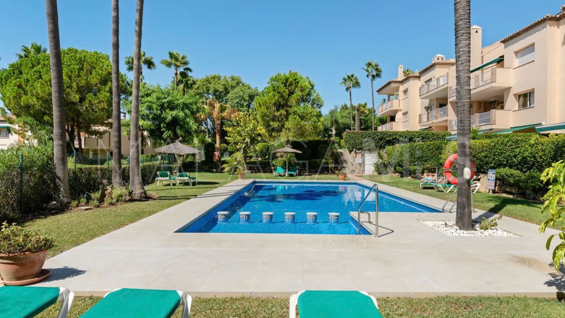 Nueva Andalucia 3 bedrooms ground floor apartment for sale