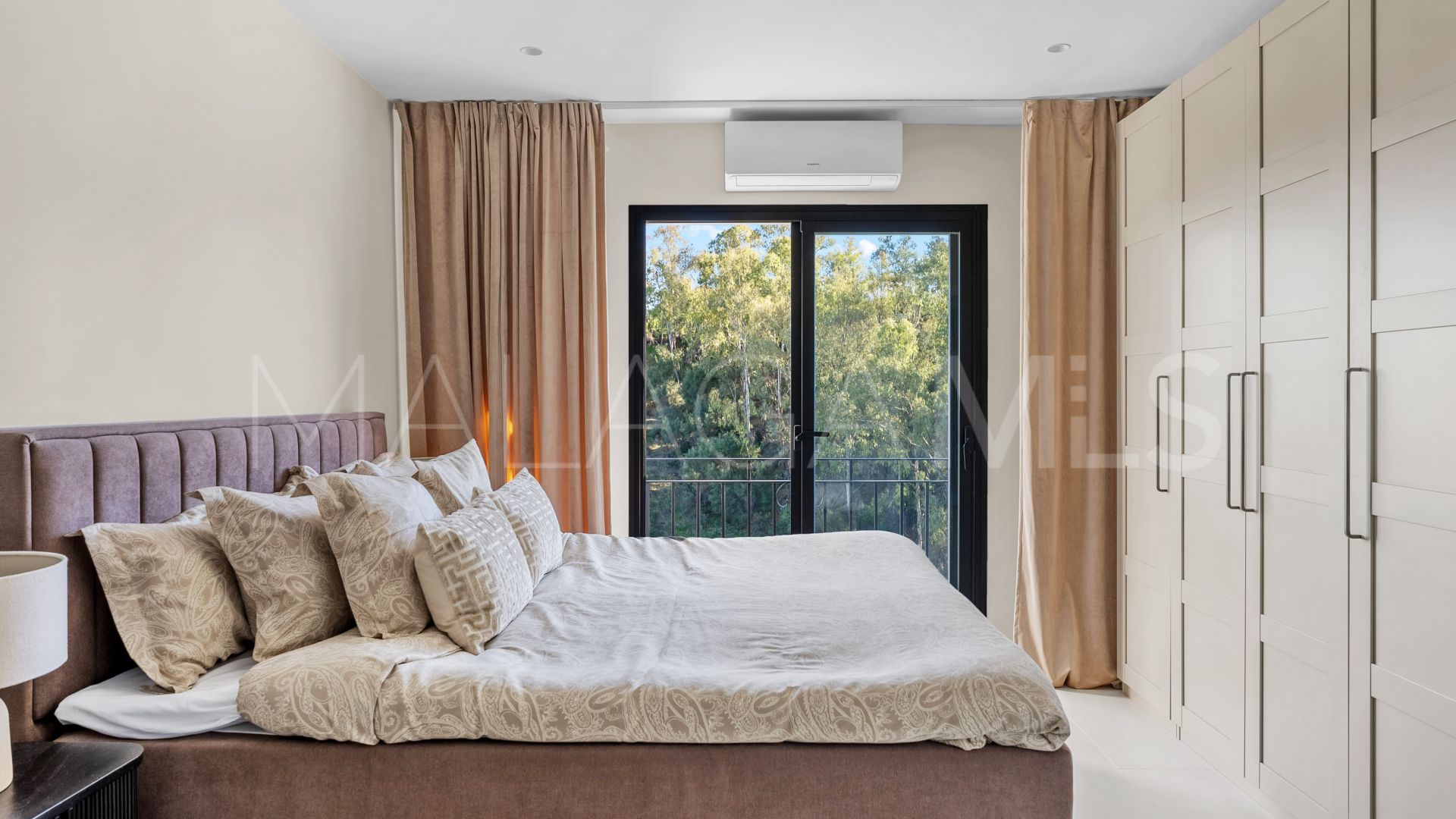 Buy apartamento in Los Almendros de 3 bedrooms